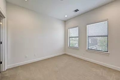 744 W 24th Street, Houston, TX 77008 - Photo 21