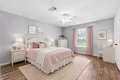 14 E Forest Court, Conroe, TX 77384 - Photo 19
