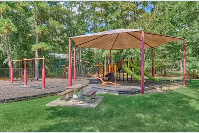 14 E Forest Court, Conroe, TX 77384 - Photo 33