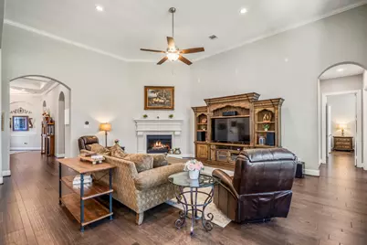 219 Chirping Squirrel Court, Pinehurst, TX 77362 - Photo 5