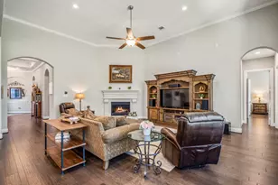 219 Chirping Squirrel Ct, Pinehurst, TX 77362 - Photo 5