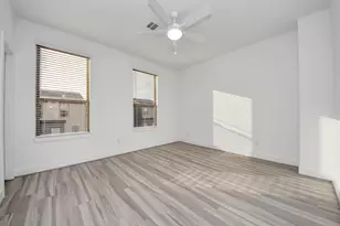 18716 Centro Main St, Shenandoah, TX 77385 - Photo 33