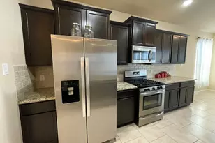 1826 Bravos Manor Ln, Fresno, TX 77545 - Photo 11