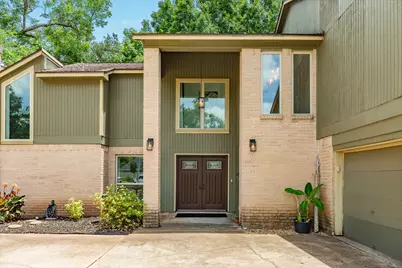 202 Raintree Lane, Lake Jackson, TX 77566 - Photo 5