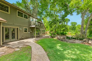 202 Raintree Ln, Lake Jackson, TX 77566 - Photo 33