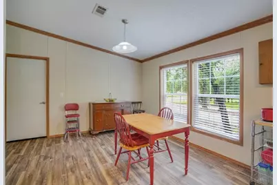 302 N Buffalo Avenue, Cedar Park, TX 78613 - Photo 17