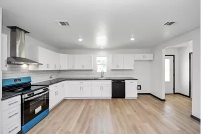 2896 Road 5018, Cleveland, TX 77327 - Photo 11