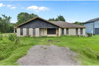 4717 17th Street, Bacliff, TX 77518 - Photo 1