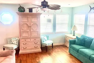 834 Eastview, Crystal Beach, TX 77650 - Photo 5