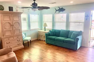 834 Eastview, Crystal Beach, TX 77650 - Photo 9