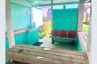 834 Eastview, Crystal Beach, TX 77650 - Photo 27