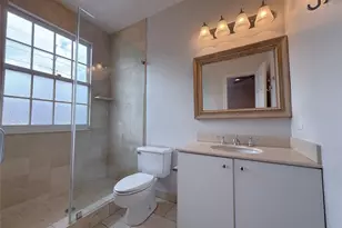 2813 Saint St, Houston, TX 77027 - Photo 33