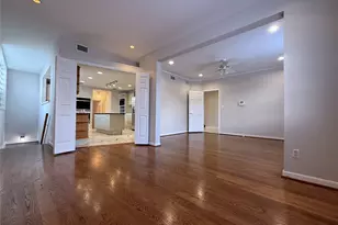 2813 Saint St, Houston, TX 77027 - Photo 7