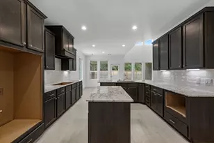 3210 Elm Bough Ct, Conroe, TX 77301 - Photo 3