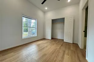 808 Oakhurst St, Houston, TX 77023 - Photo 5