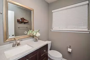 15911 Surrey Woods Dr, Friendswood, TX 77546 - Photo 31