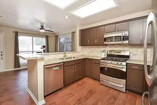 15911 Surrey Woods Dr, Friendswood, TX 77546 - Photo 15