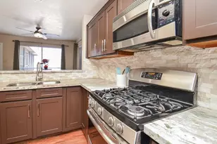 15911 Surrey Woods Dr, Friendswood, TX 77546 - Photo 21