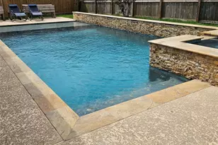 8215 Montego Bay Dr, Baytown, TX 77523 - Photo 5