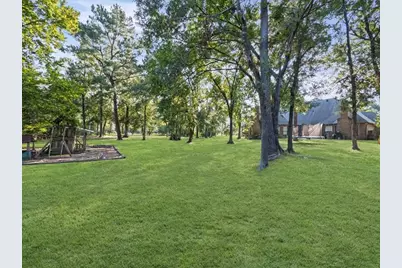 9226 Stratford Place, Tomball, TX 77375 - Photo 35