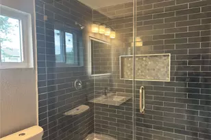 515 Caplin St, Houston, TX 77022 - Photo 9