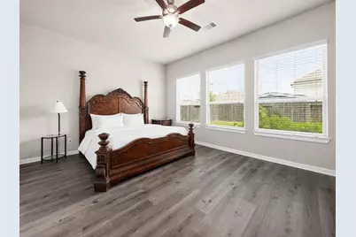 8419 Hunterwyck Lane, Baytown, TX 77521 - Photo 11