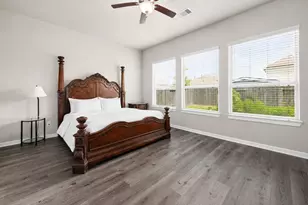 8419 Hunterwyck Ln, Baytown, TX 77521 - Photo 11
