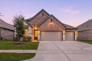 8419 Hunterwyck Ln, Baytown, TX 77521 - Photo 1