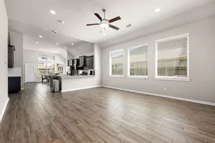 8419 Hunterwyck Ln, Baytown, TX 77521 - Photo 5