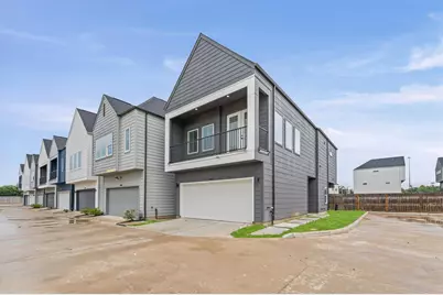 3002 Jensen Springs Lane, Houston, TX 77026 - Photo 1