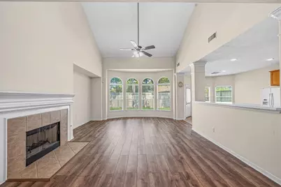 2638 Long Leaf Drive, Sugar Land, TX 77478 - Photo 9