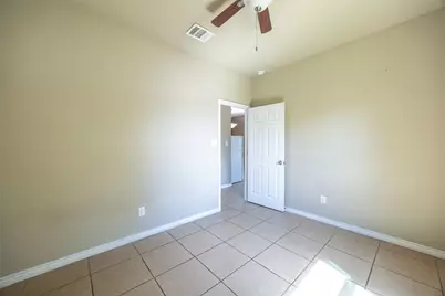 205 E 2nd Street, Hearne, TX 77859 - Photo 13