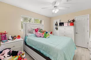 1103 Pinecroft Dr, Sugar Land, TX 77498 - Photo 19