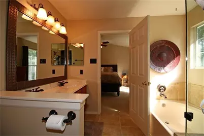 7 Thrush Grove Place, The Woodlands, TX 77381 - Photo 11