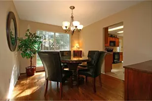 7 Thrush Grove Pl, The Woodlands, TX 77381 - Photo 5