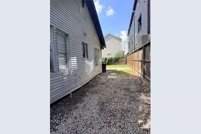 311 N Nagle Street, Houston, TX 77003 - Photo 9