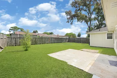 13327 N Thorntree Drive, Houston, TX 77015 - Photo 21