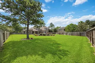 15711 Sandy Falls Ct, Houston, TX 77044 - Photo 45