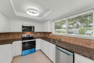 1103 Ashdale Dr, Sugar Land, TX 77498 - Photo 15