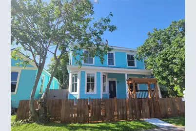 3919 Avenue O, Galveston, TX 77550 - Photo 1