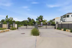 1709 Bologna Ln, Houston, TX 77055 - Photo 17
