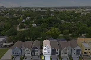 1709 Bologna Ln, Houston, TX 77055 - Photo 9