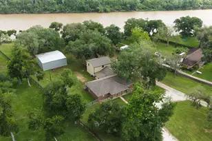 3836 Brazos River Rd Cr 400, Jones Creek, TX 77541 - Photo 41