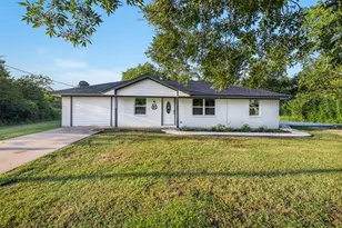 8822 Punchard Ln, Bellville, TX 77418 - Photo 1