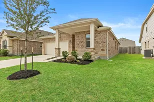 8427 Baywatch Cir, Baytown, TX 77523 - Photo 3
