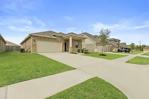8427 Baywatch Cir, Baytown, TX 77523 - Photo 31