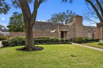 10331 Lynbrook Hollow Street, Houston, TX 77042 - Photo 1