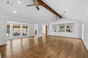 10331 Lynbrook Hollow St, Houston, TX 77042 - Photo 5