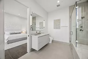 2727 Kirby Dr, Houston, TX 77098 - Photo 37