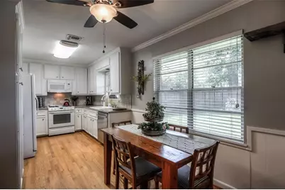 6222 Lindyann Lane, Houston, TX 77008 - Photo 13